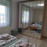 Harmonia Vendeghaz بيت للعطل فونيارتْسفاشغ
