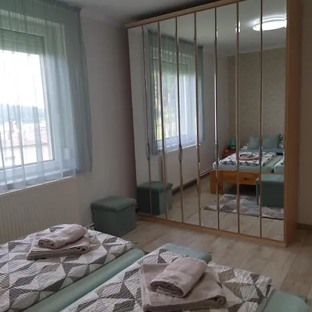 Harmonia Vendeghaz Prázdninový dům *