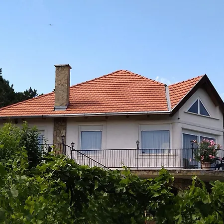 Harmónia Hébergement de vacances Vonyarcvashegy