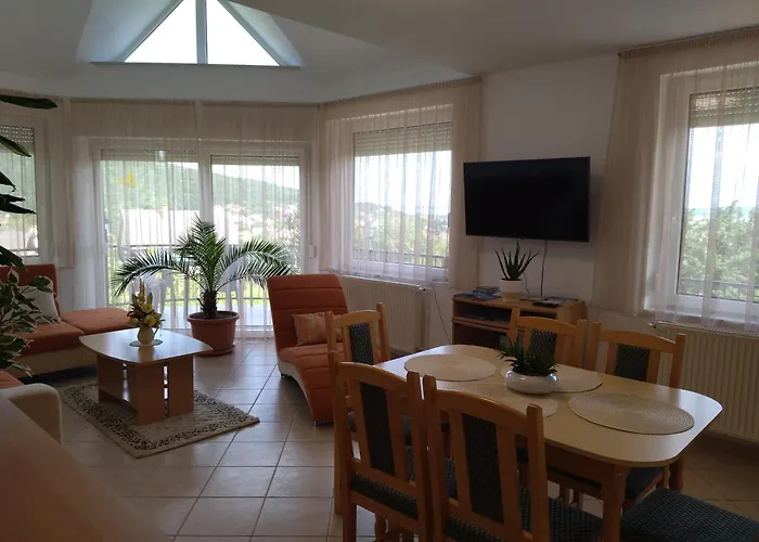 Harmonia Vendeghaz * פוניארצוושהג'