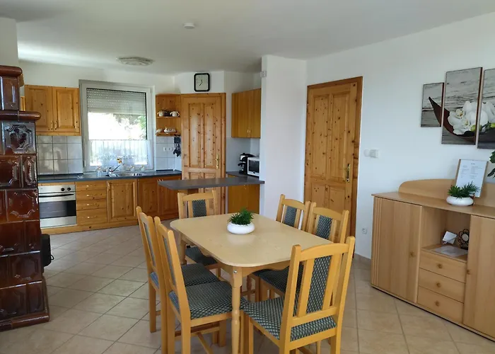 בית נופש Harmonia Vendeghaz *