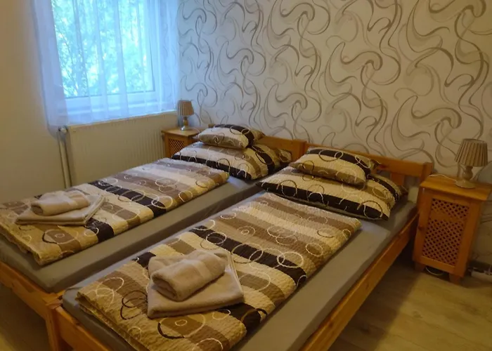 Harmonia Vendeghaz בית נופש *