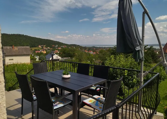 Harmonia Vendeghaz בית נופש *