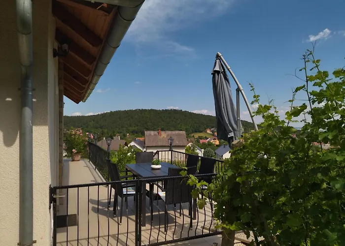 Harmonia Vendeghaz פוניארצוושהג'